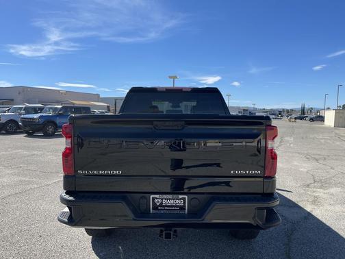 2024 Chevrolet Silverado 1500 Custom Trail Boss