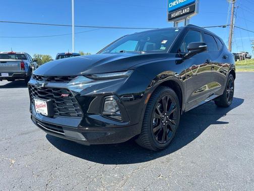 Black 2022 Chevrolet Blazer RS