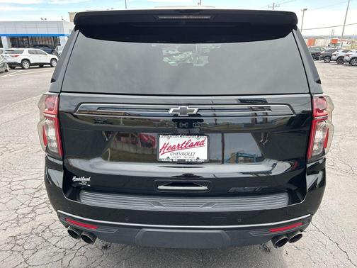 2023 Chevrolet Tahoe 4WD RST