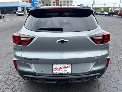 Sterling Gray Metallic 2026 Chevrolet Trailblazer RS