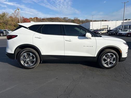 Summit White 2026 Chevrolet Blazer LT