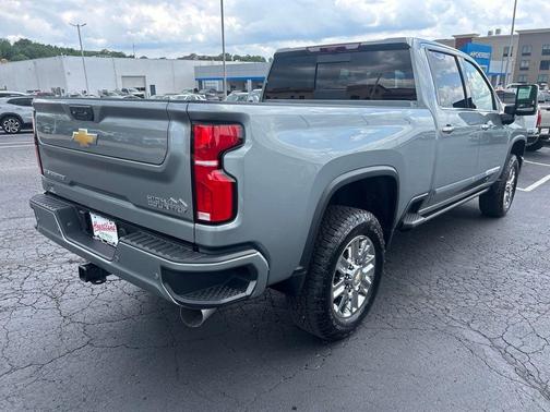 Sterling Gray Metallic 2026 Chevrolet Silverado 2500 High Country