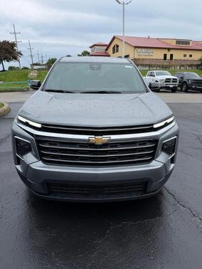 Sterling Gray Metallic 2026 Chevrolet Traverse LT