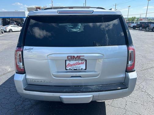 Quicksilver Metallic 2018 GMC Yukon XL SLT