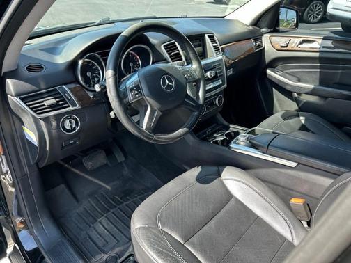 Black 2014 Mercedes-Benz M-Class ML 350 4MATIC