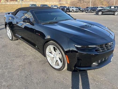 2023 Chevrolet Camaro RWD Convertible LT1