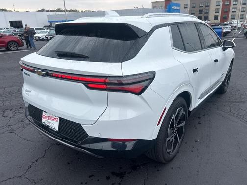 2025 Chevrolet Equinox EV LT