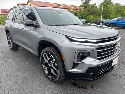 Sterling Gray Metallic 2026 Chevrolet Traverse High Country