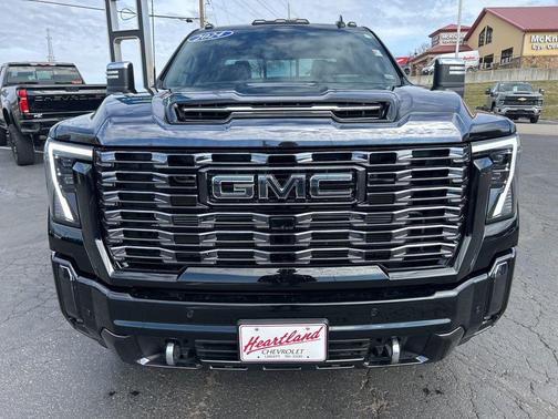 2024 GMC Sierra 2500 Denali Ultimate