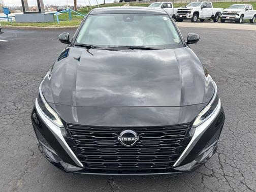 Black 2024 Nissan Altima 2.5 SL