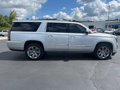 2019 Cadillac Escalade ESV Platinum