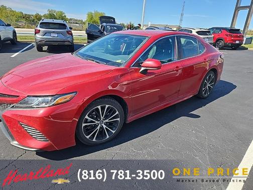2019 Toyota Camry SE