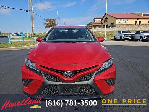 2019 Toyota Camry SE