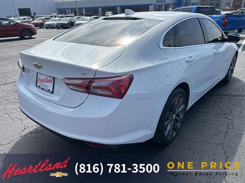 2022 Chevrolet Malibu FWD LT