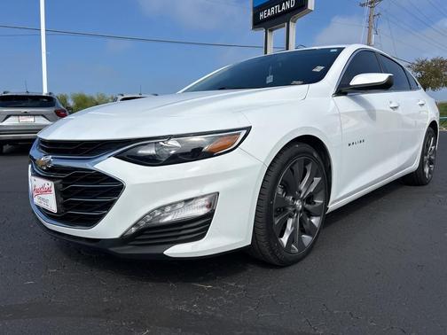 2022 Chevrolet Malibu FWD LT