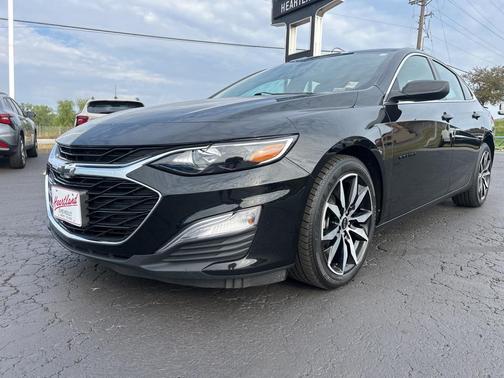 2022 Chevrolet Malibu FWD RS