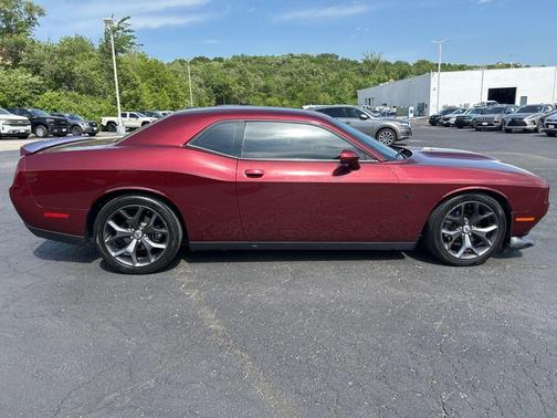 Octane Red Pearlcoat 2019 Dodge Challenger R/T