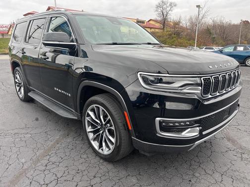 2022 Jeep Wagoneer Series II 4x4