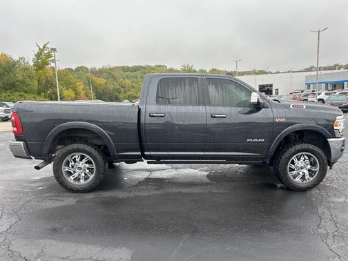 2021 RAM 2500 Laramie Crew Cab 4x4 6'4' Box