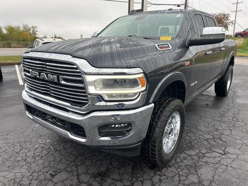 2021 RAM 2500 Laramie Crew Cab 4x4 6'4' Box