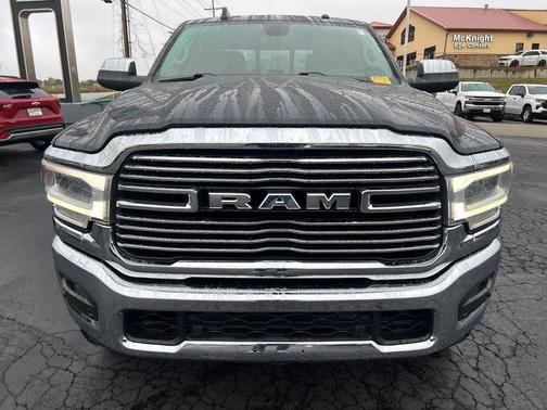 2021 RAM 2500 Laramie Crew Cab 4x4 6'4' Box