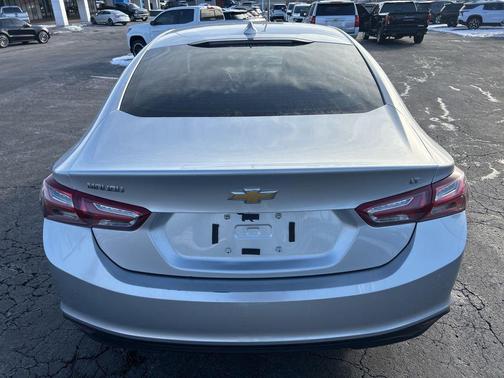 2022 Chevrolet Malibu FWD LT