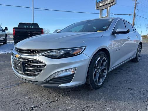 2022 Chevrolet Malibu FWD LT