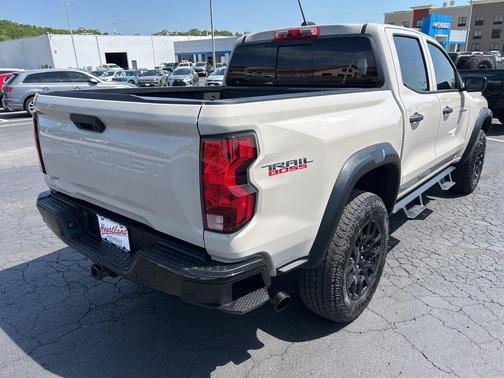White Sand 2026 Chevrolet Colorado Trail Boss