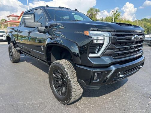 Black 2025 Chevrolet Silverado 2500 High Country