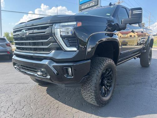 2025 Chevrolet Silverado 2500 High Country