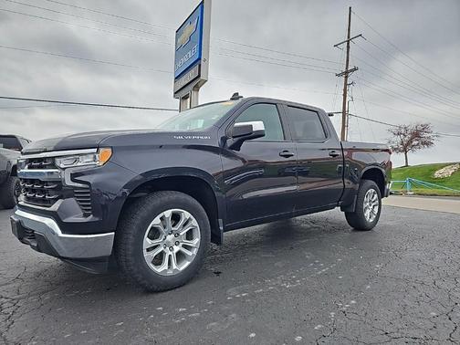 Dark Ash Metallic 2023 Chevrolet Silverado 1500 LT