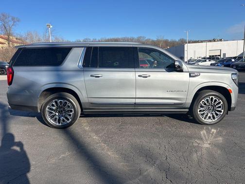 2024 GMC Yukon XL Denali Ultimate
