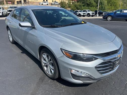 2022 Chevrolet Malibu FWD LT