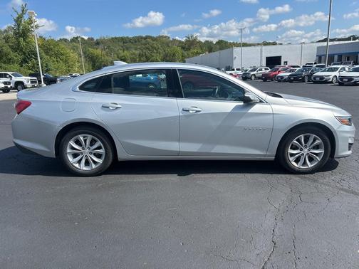 2022 Chevrolet Malibu FWD LT