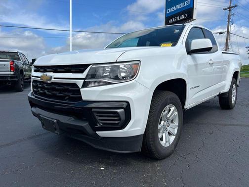 Summit White 2022 Chevrolet Colorado LT