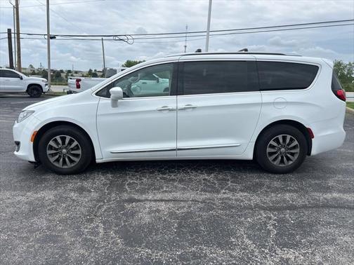 2019 Chrysler Pacifica Touring-L Plus