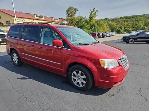 2009 Chrysler Town & Country Touring