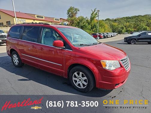 2009 Chrysler Town & Country Touring