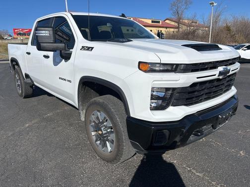 2024 Chevrolet Silverado 2500 Custom