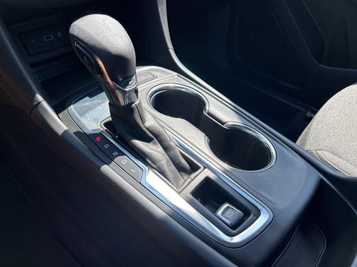 Lakeshore Blue Metallic 2024 Chevrolet Equinox LT