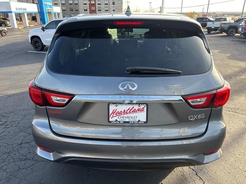 2017 INFINITI QX60 Base