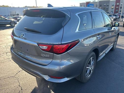 2017 INFINITI QX60 Base