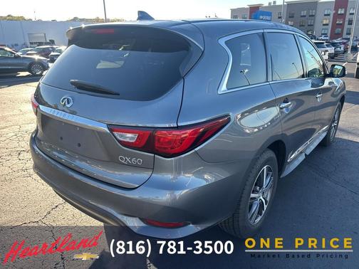 2017 INFINITI QX60 Base