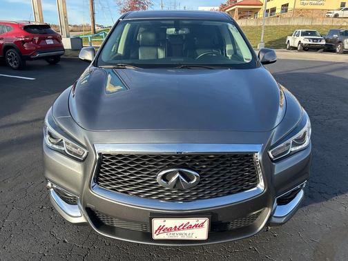 2017 INFINITI QX60 Base