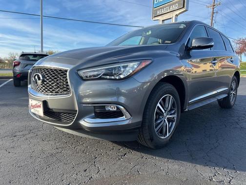 2017 INFINITI QX60 Base