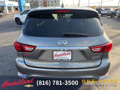 2017 INFINITI QX60 Base