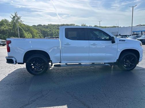 Summit White 2026 Chevrolet Silverado 1500 RST