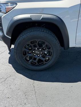 White Sand 2026 Chevrolet Colorado Trail Boss