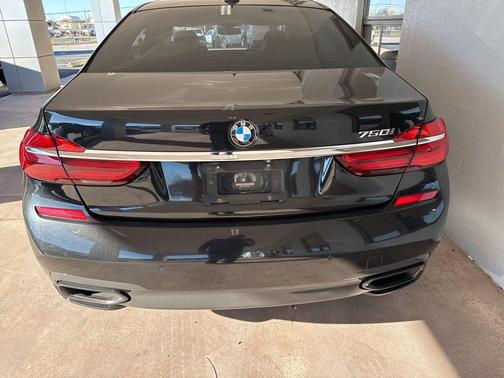 2017 BMW 750 I