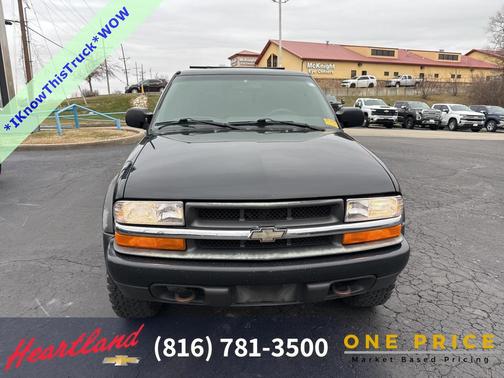 2000 Chevrolet S-10 Base